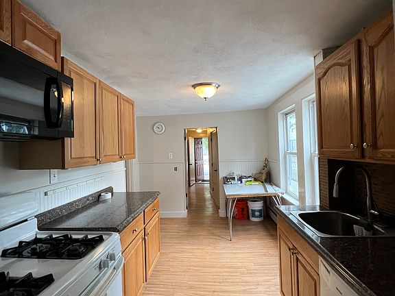 5th image of 97 Hampshire St APT 1