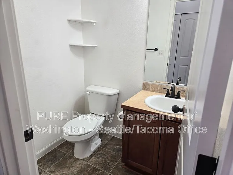 5027 NE 5th Pl — Photo 15
