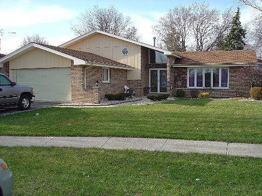 1st image of 10020 W Parkview Dr
