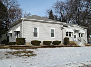 210 S 1st Ave, Streator, IL 61364