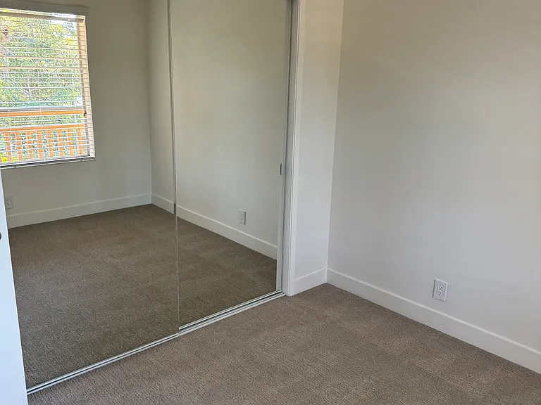 1515 The Glens Apartments — Photo 34