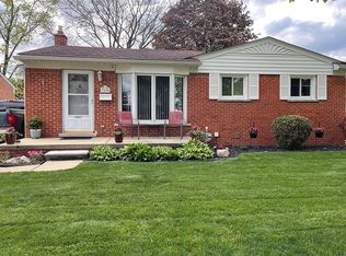 7838 Sloan St, Taylor, MI 48180