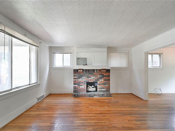 4th image of 638 Orchard Ave