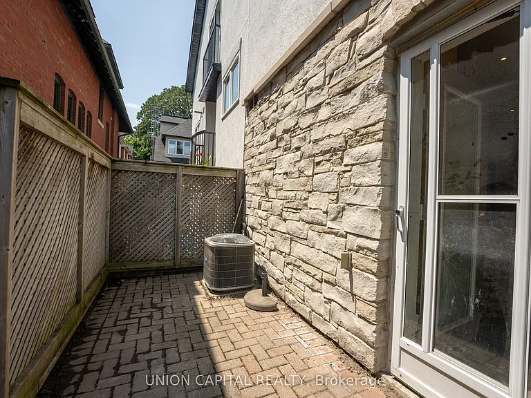 230 Saint George St #1 — Photo 9