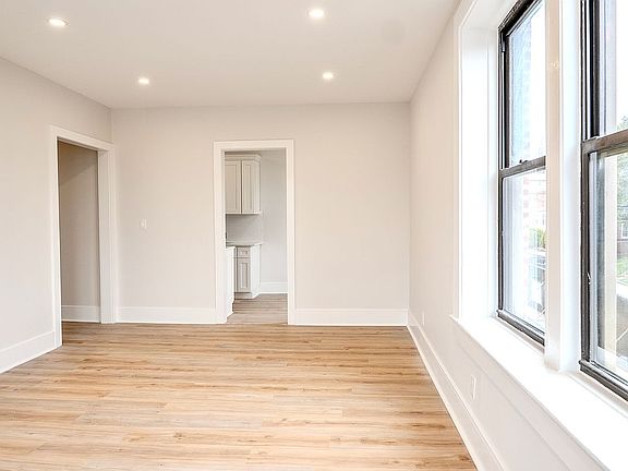 3rd image of 155-17 Sanford Ave #2B