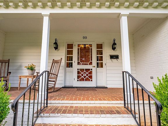 4th image of 99 Colonial Ct