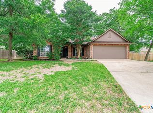 207 Champion Dr, Little River Academy, TX 76554