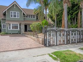 1750 W 49th St, Los Angeles, CA