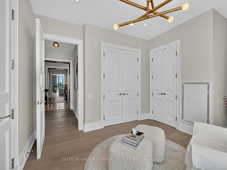 155 Saint Clair Ave W #1801 — Photo 24