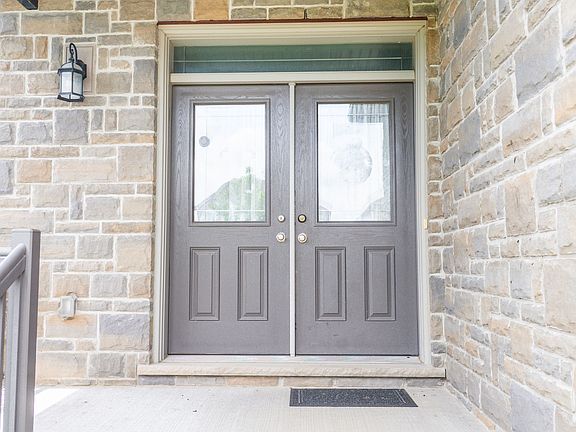 3rd image of 1701 Executive Ave
