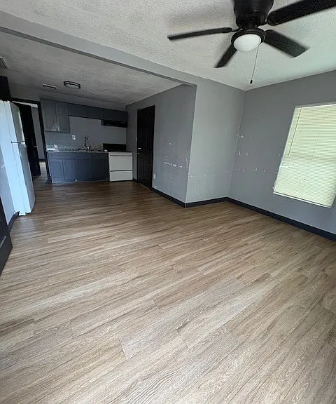 9105 Grady St — Photo 17