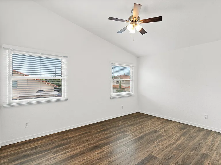 10357 N Mineral Spring Ln — Photo 18