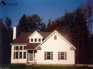8210 Rustic Dr, Chardon, OH 44024