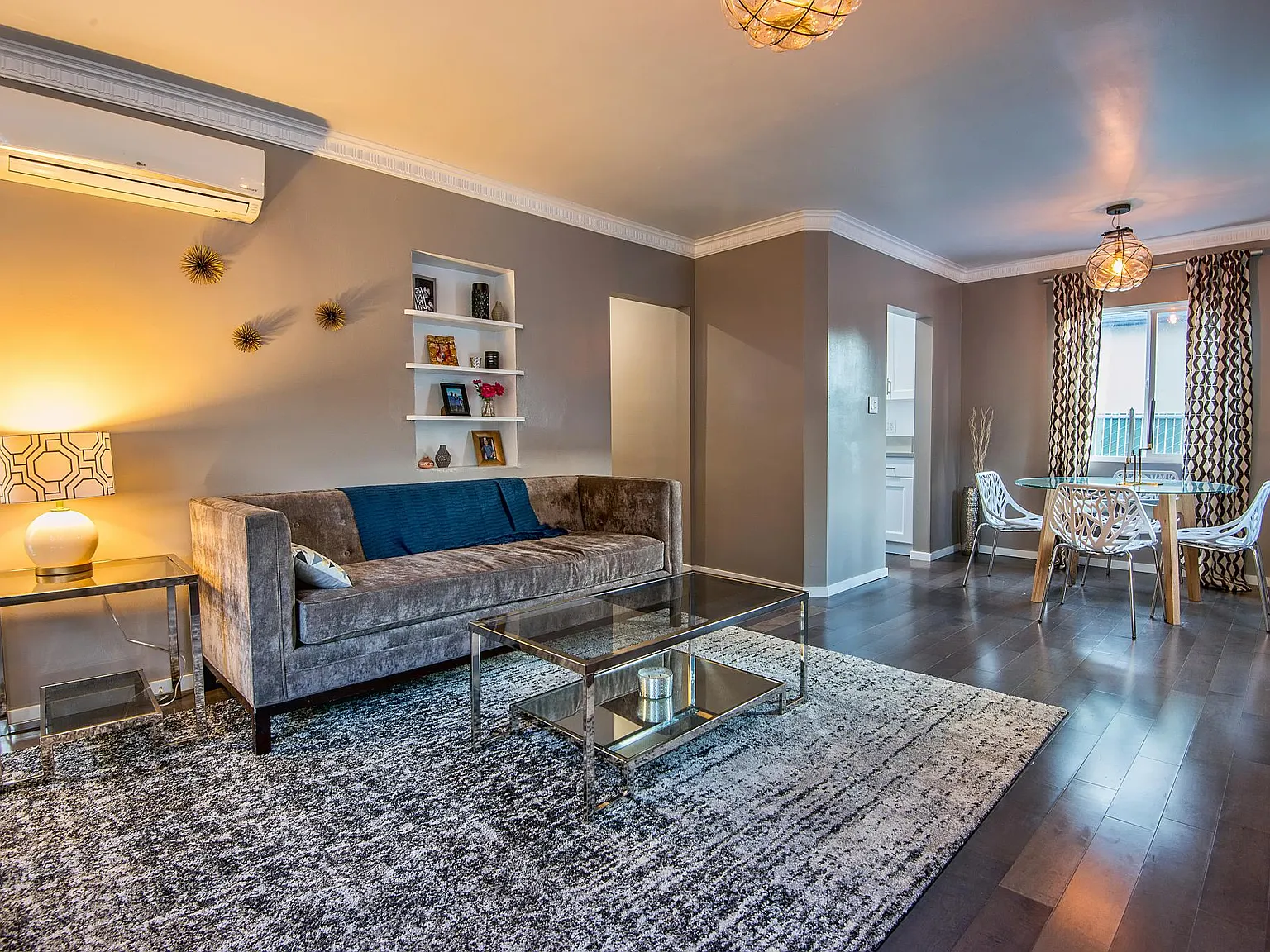 1 bed, 790 sqft, $2,925 — Photo 2