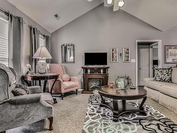5th image of 3021 Mason Way