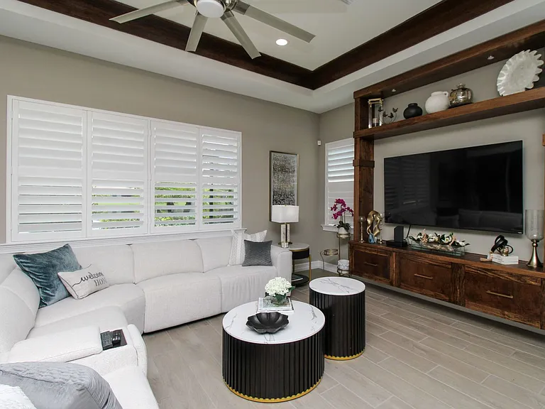 14849 Windward Ln — Photo 32