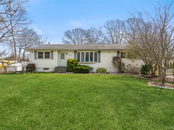 199 Concord Road, Shirley, NY 11967