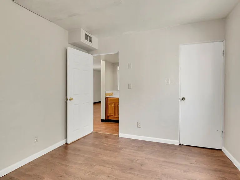 27 W 8th Ave #A — Photo 19