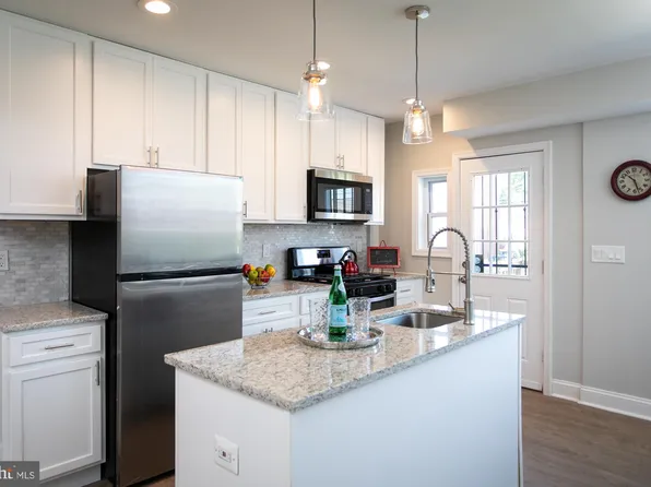 4129 Mountwood Rd, Baltimore, MD 21229