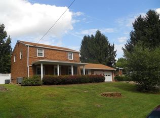 35 Westview Ln, Glen Dale, WV