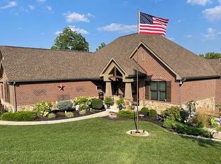 26 George Wythe Way, Beavercreek, OH 45434