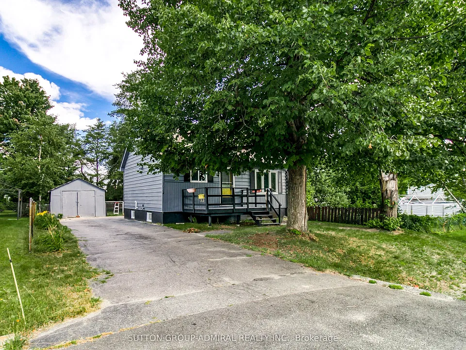 1942 Keen St