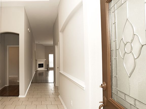 2nd image of 1721 White Mountain Way