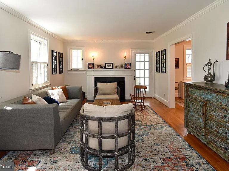 710 W View Ter — Photo 5