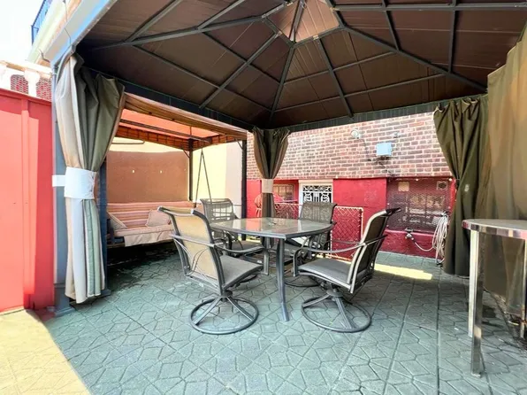 25-14 43rd Street image 21 of 23