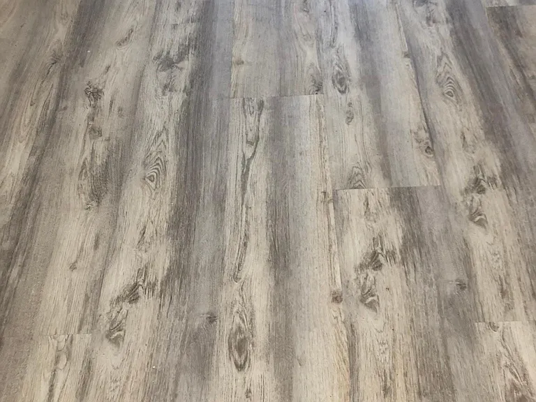 New floors in All rooms, staircase and bathrooms