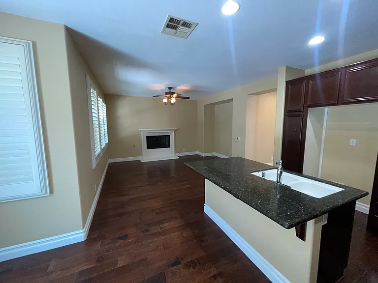 10330 Cooks Dr — Photo 8