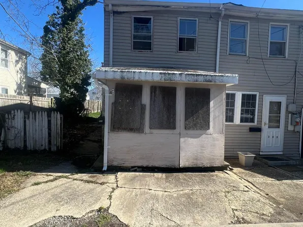 307 W Mount Vernon St, Smyrna, DE 19977