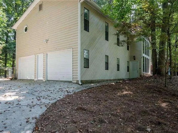 816 W Bramble Oak Dr, Woodstock, GA 30188