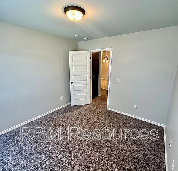 6705 NW 159th St — Photo 17