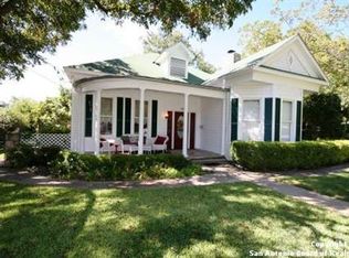 124 Pecan St, Boerne, TX 78006