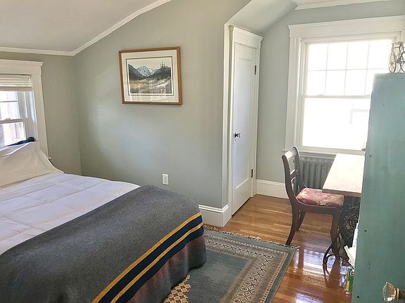 2nd image of 582 Fulton St