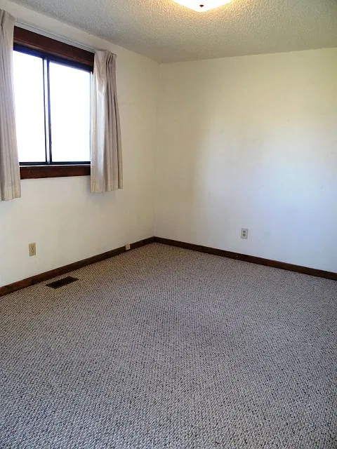 1 bed, 1.0 bath, 650 sqft, $945 — Photo 4