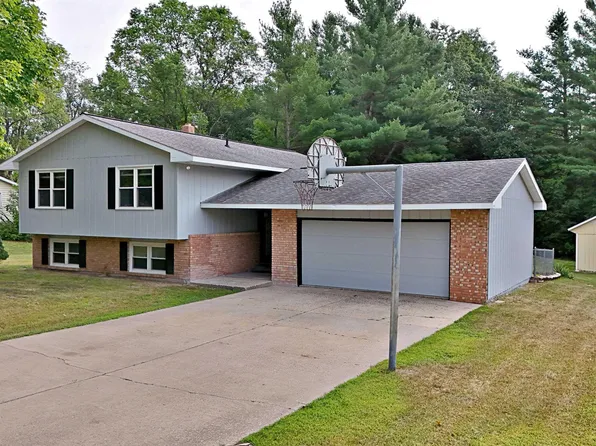 8133 Cherry Ln, Cadillac, MI 49601