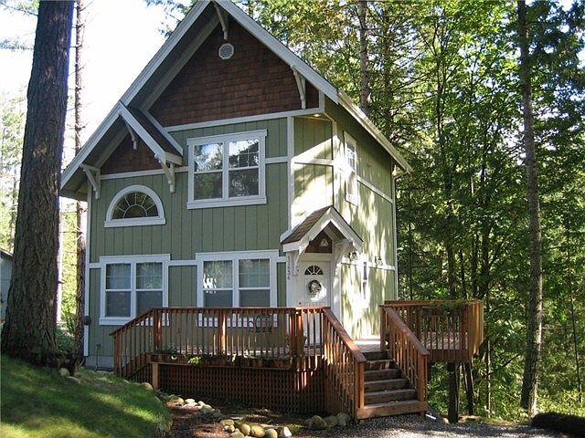 1st image of 17836 Upland Dr SE