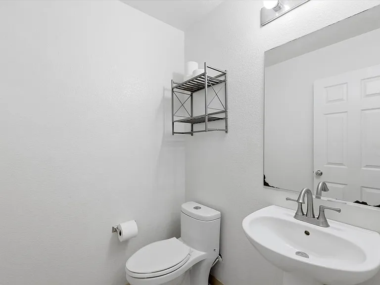 94-1071 Kanawao St — Photo 13