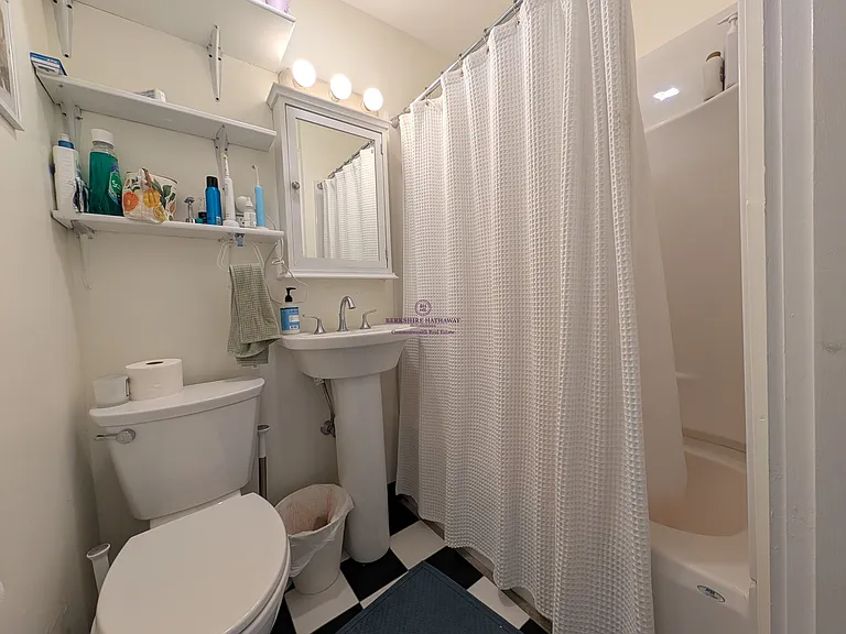 7 Brookline St #8 — Photo 6