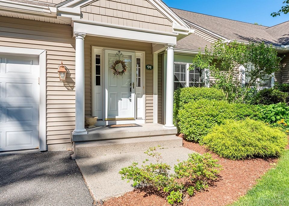 1st image of 91 Shadow Brook Est #91