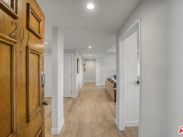 166 S Hayworth Ave APT 201, Los Angeles, CA 90048