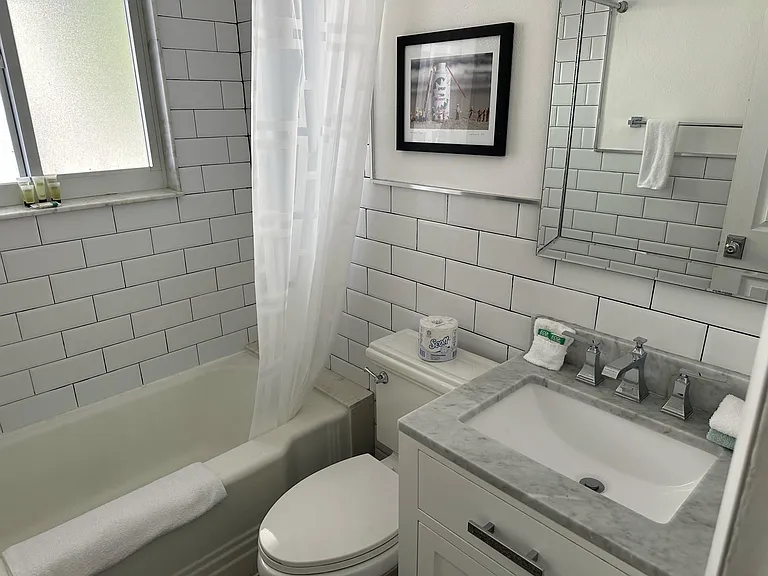 1258 Beach Rd #5 — Photo 9