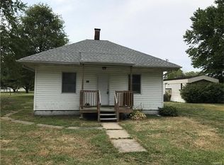502 E Illinois St, New Baden, IL 62265