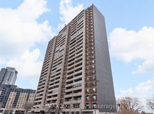 3390 Weston Rd #2304, Toronto, ON M9M2X3