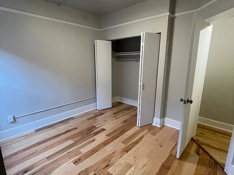 301 Main St — Photo 32