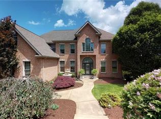 7015 Fair Oaks Ct, Export, PA 15632