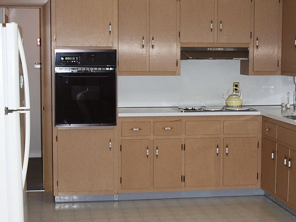 Large, Eat in Kitchen