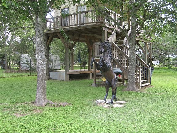 2nd image of 477 Paloma Dr.